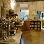Taru Cave ホテル