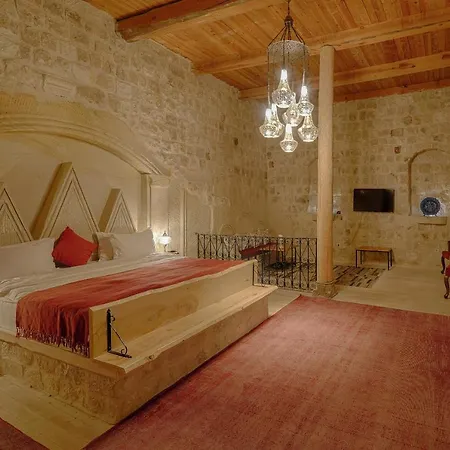 Hotel Taru Cave 5*
