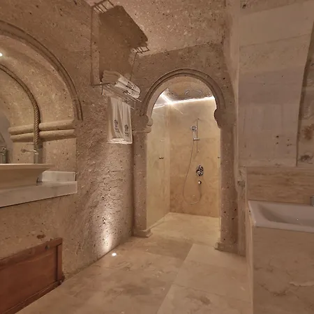 Taru Cave 5* Ουργκούπ