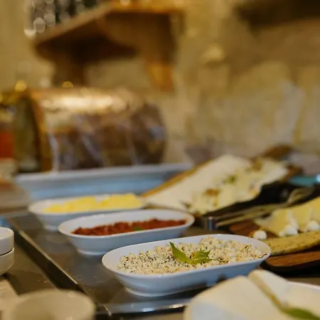 Taru Cave Ξενοδοχείο Ουργκούπ