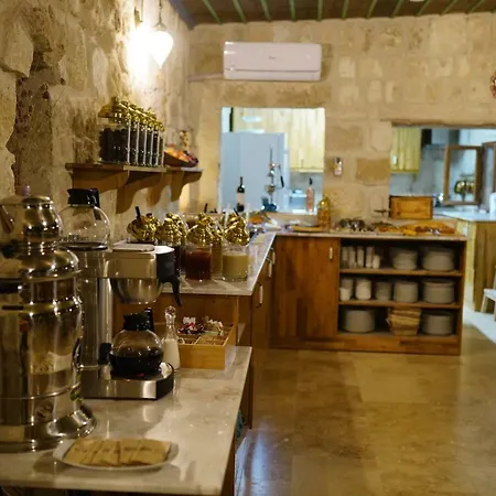 Taru Cave Szálloda
