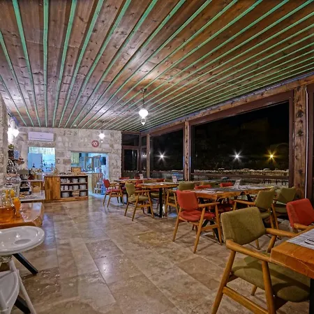 Taru Cave Hotel